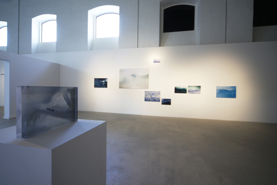Olga Simón, going through, atravesando. exhibition exposición, Las cigarreras, Alicante art arte, 2016 ,Jardín polar, Polar garden, Tears 2015, Lágrimas 2015, installation, instalación, 