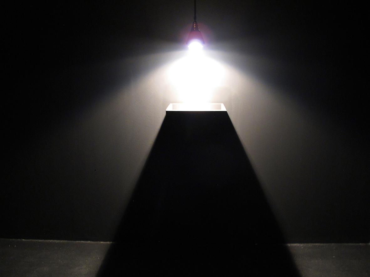 Cámara oscura / Camera obscura / Chambre obscure Installation -Olga Simon- exposición going through...-atravesando. Caja blanca. Jardín polar. Tears / Lágrimas. Empty house Casa vacía. dream 2013. Las Cigarreras Cultura Contemporánea 2016.jpg