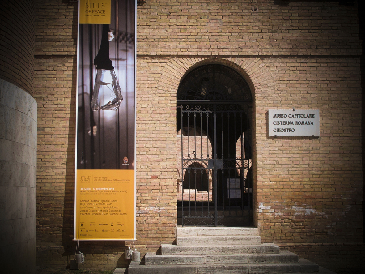 Tears 2015, Lágrimas 2015, installation, instalación, Olga Simón, Stills of peace. exhibition exposición, Atri, Italy Italia,, art arte, cristal tears, lágrimas, blue, azul, Museo Capitolare, Cripta de la catedral. Catedral de Atri, Tears, Lágrimas, dream 2013, Fallen Tear / Lágrima caída, Contained Tear, Lágrima contenida.