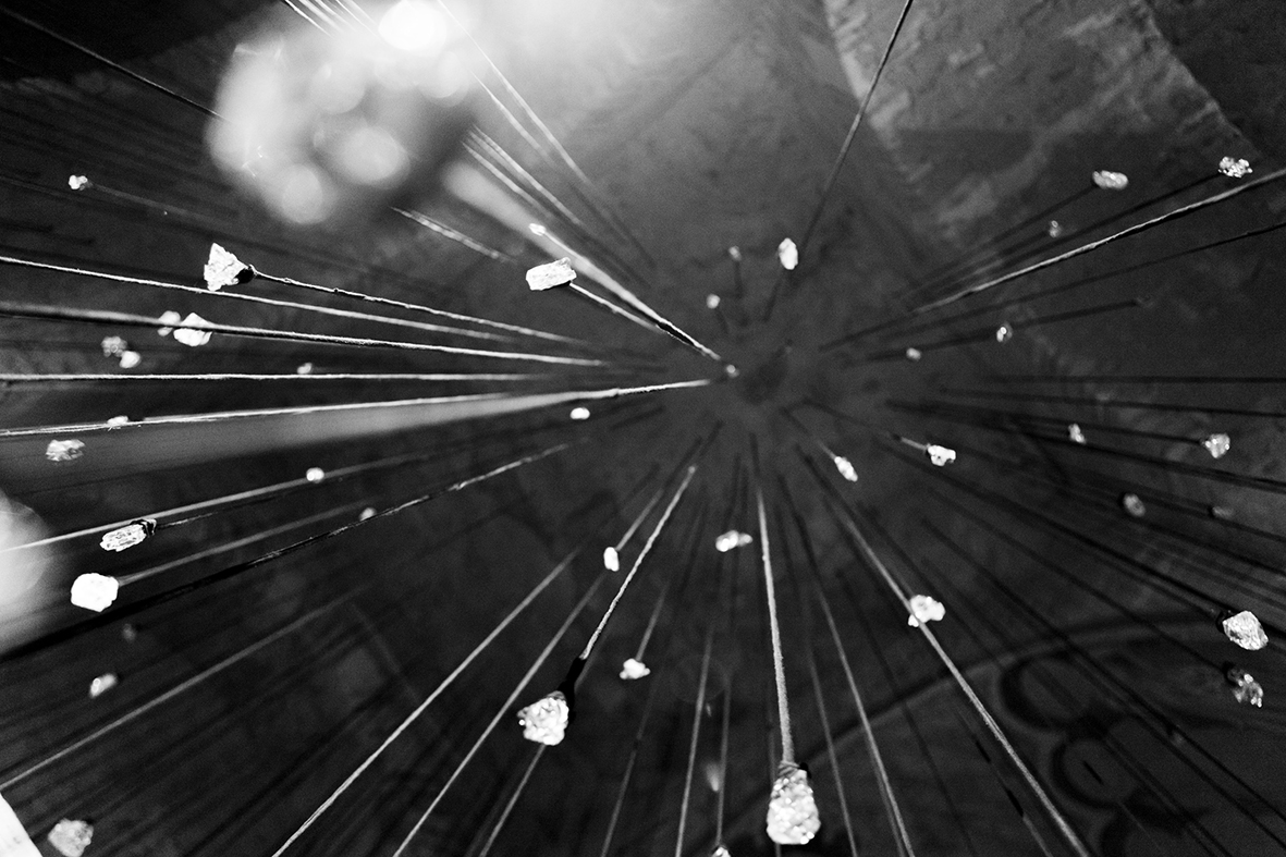 Tears 2015, Lágrimas 2015, installation, instalación, Olga Simón, Stills of peace. exhibition exposición, Atri, Italy Italia,, art arte, cristal tears, lágrimas, blue, azul, Museo Capitolare, Cripta de la catedral. Catedral de Atri, Tears, Lágrimas, dream 2013, Fallen Tear / Lágrima caída, Contained Tear, Lágrima contenida.