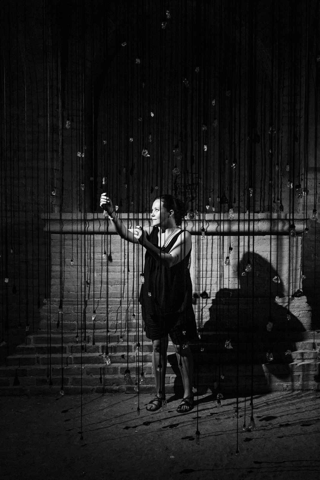 Tears 2015, Lágrimas 2015, installation, instalación, Olga Simón, Stills of peace. exhibition exposición, Atri, Italy Italia,, art arte, cristal tears, lágrimas, blue, azul, Museo Capitolare, Cripta de la catedral. Catedral de Atri, Tears, Lágrimas, dream 2013, Fallen Tear / Lágrima caída, Contained Tear, Lágrima contenida.