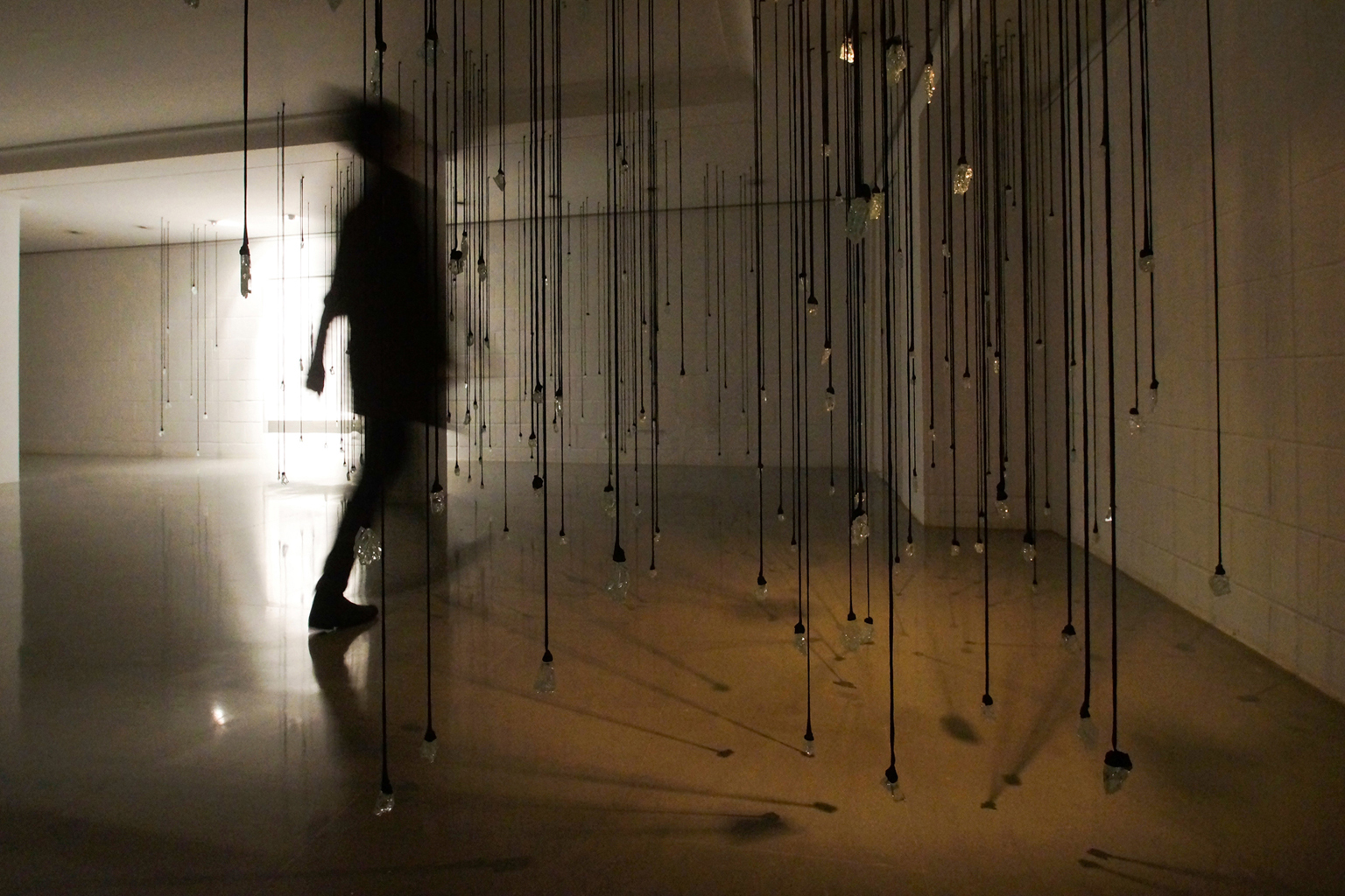 Tears, 2015 / Lágrimas, 2015 In collaboration with Adora Calvo Gallery and curator Carlos Delgado Mayordomo Solo exhibition Olga Simón Centro Cultural Pérez de la Riva Las Rozas Madrid Spain 28th January – 29th February 2015 'Tears 2015' exhibition - Exposición 'Lagrimas 2015' - Galería Adora Calvo - Comisario Carlos Delgado Mayordomo - Centro Cultural Pérez de la Riva - Sala Maruja Mallo - Las Rozas Madrid - Tears 2015 - Lágrimas 2015 - Contained Tear - Lágrima contenida - Fallen Tear - Lágrima caída - Jardín polar -