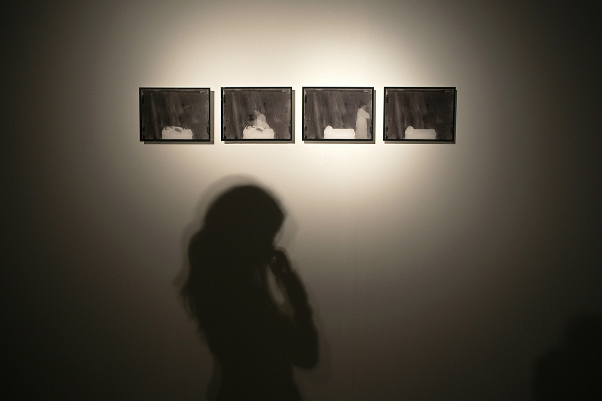 dream 2013 - Instalación con tears -Olga Simon- exposición going through...-atravesando. Portada catálogo. Jardín polar. Tears / Lágrimas. Empty house Casa vacía. dream 2013. Las Cigarreras Cultura Contemporánea 2016.jpg